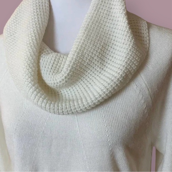 Calvin Klein White Cowl Neck Long Sweater L - Picture 2 of 11